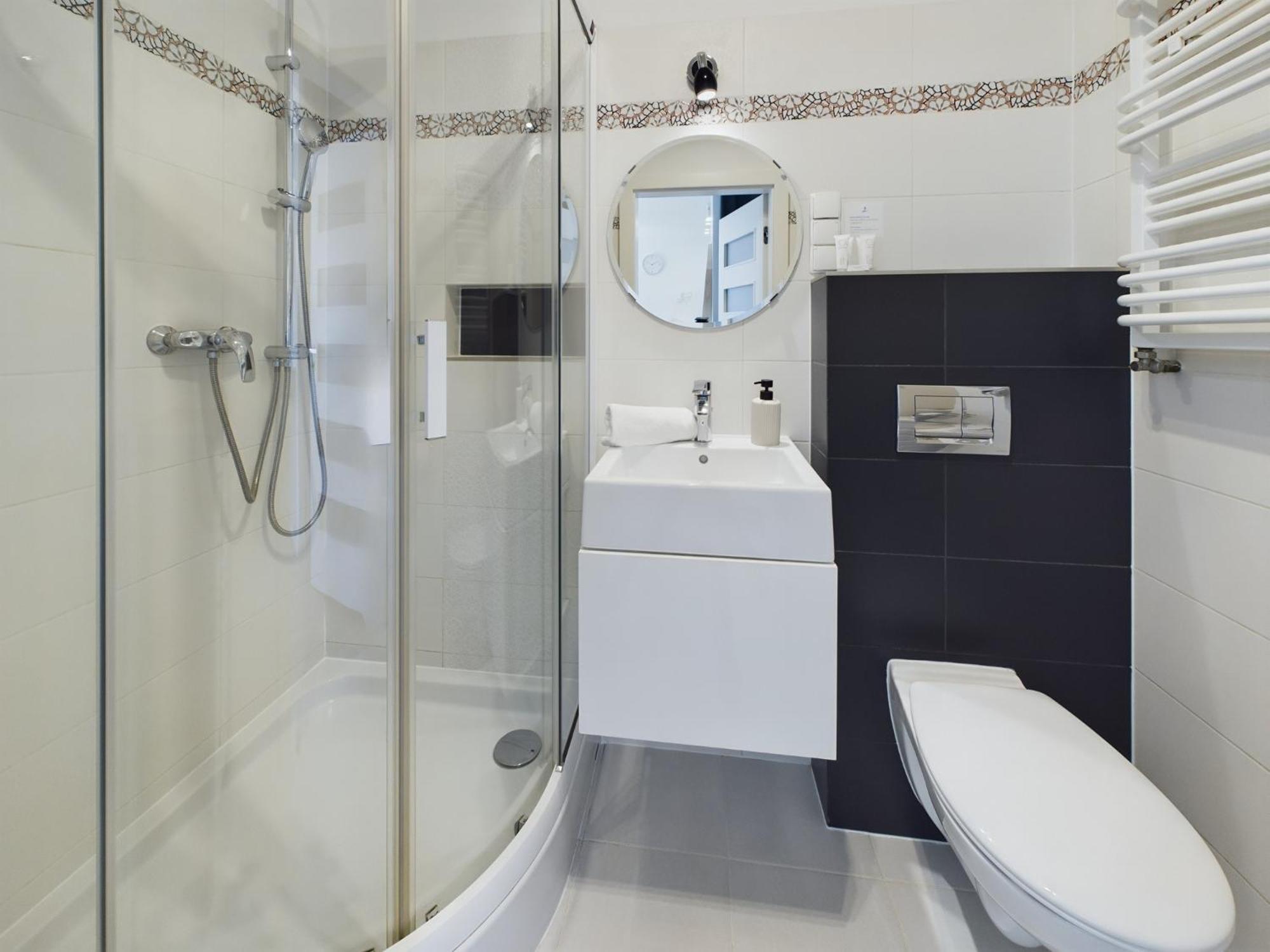 Malczewskiego Elegancki Parking & Balkon By Renters Apartment